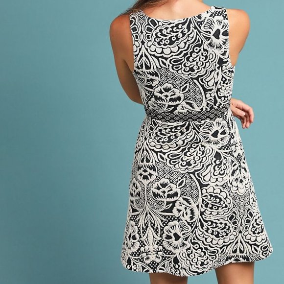 Anthropologie ett:twa Valery Structured Dress - Picture 3 of 10